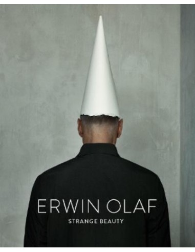 Erwin Olaf. Strange Beauty